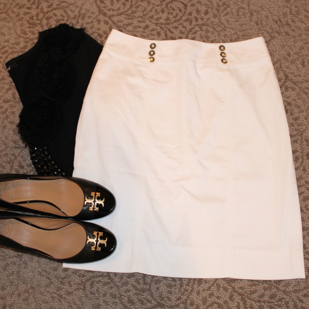 White House Black Market White Skirt